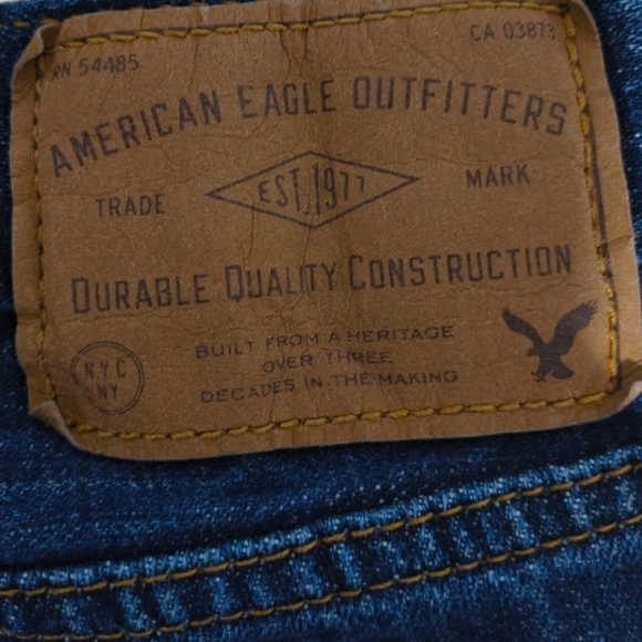 American Eagle Outfitters Dark Blue Relaxed Jeans - Picture 6 of 6